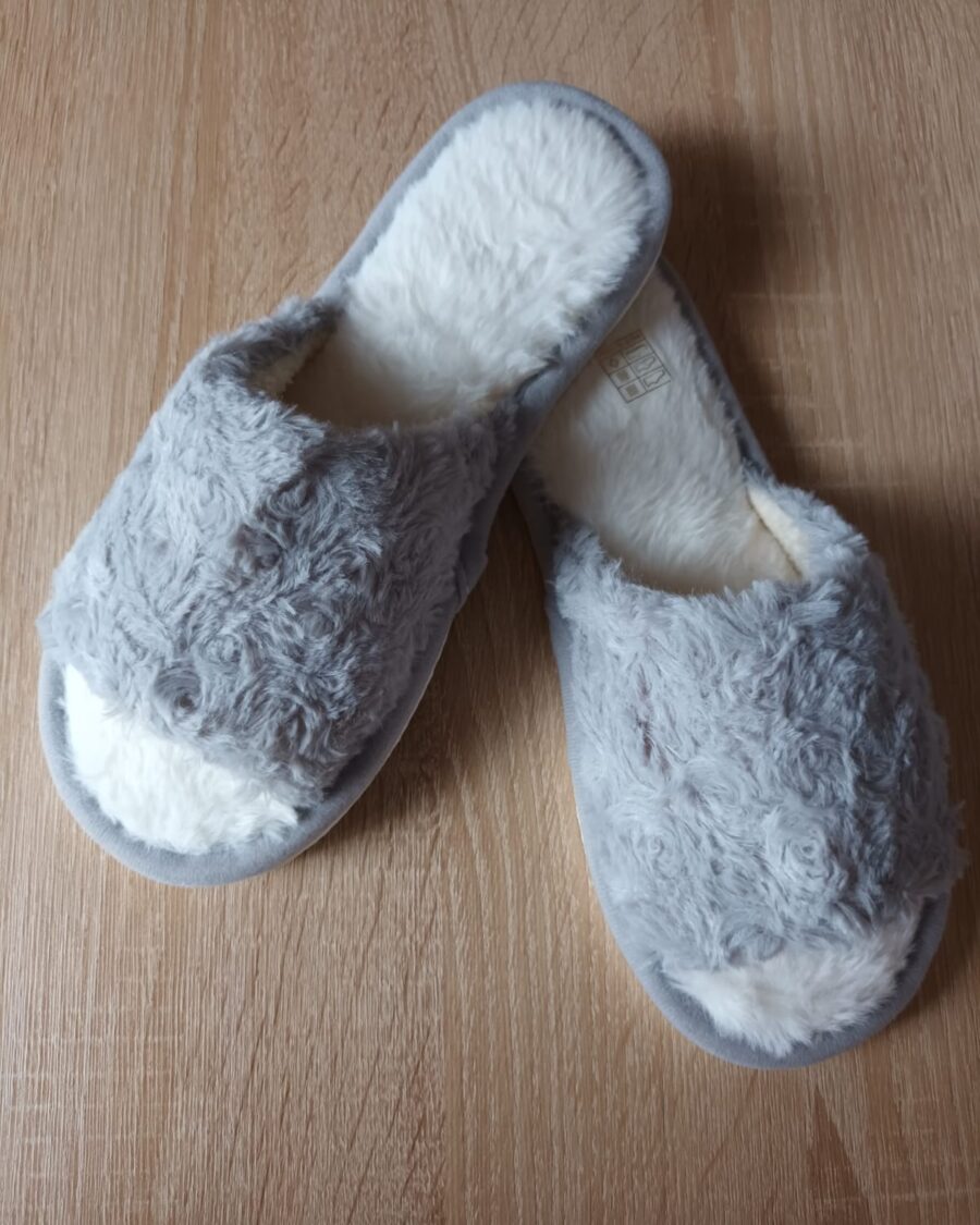 Pantuflas Peluche Grises